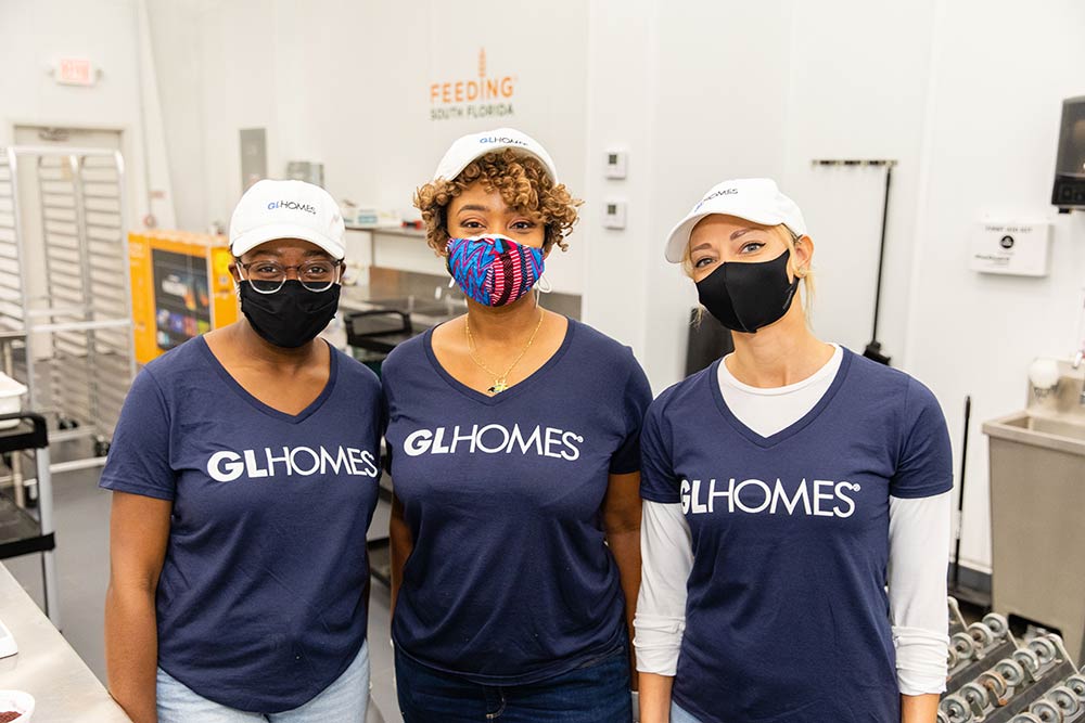GL Homes helps at Feeding South Florida event