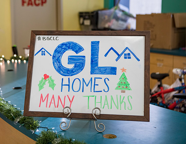GL Homes thank you sign .