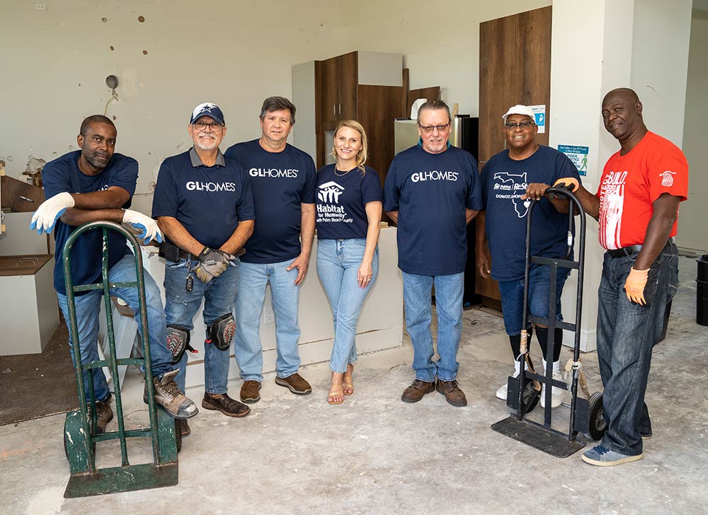 GL Homes donates several thousand dollars’ worth of cabinets from the Boca Bridges construction offices in Boca Raton to Habitat for Humanity of Great Palm Beach County.