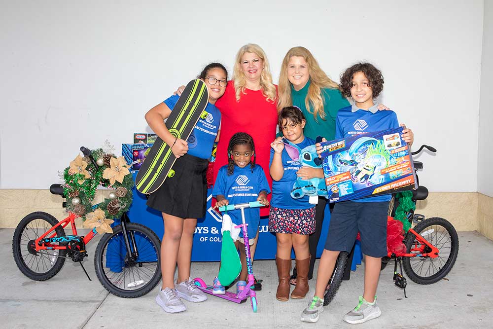 GL Home teams up with Boys & Girls Club of Collier County and their Holiday Gift Drive. 