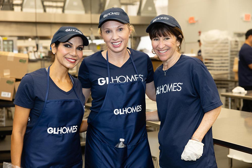 GL Homes teams up with Feeding South Florida and kicks off their Summer of Service.